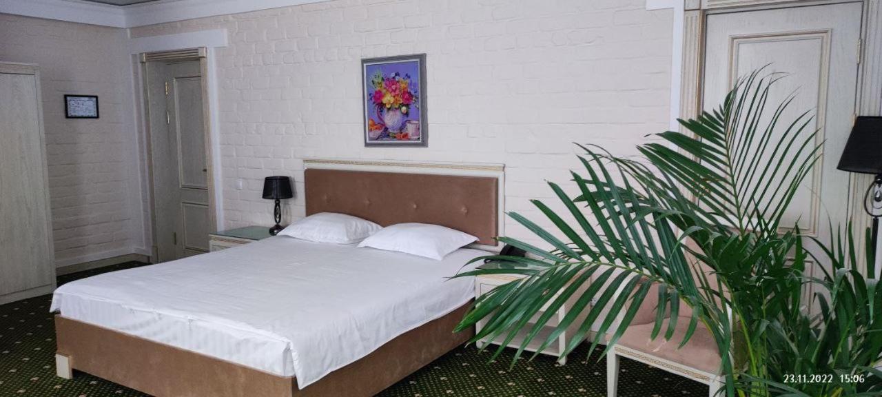 Bek Plus Hotel Takchilik Экстерьер фото