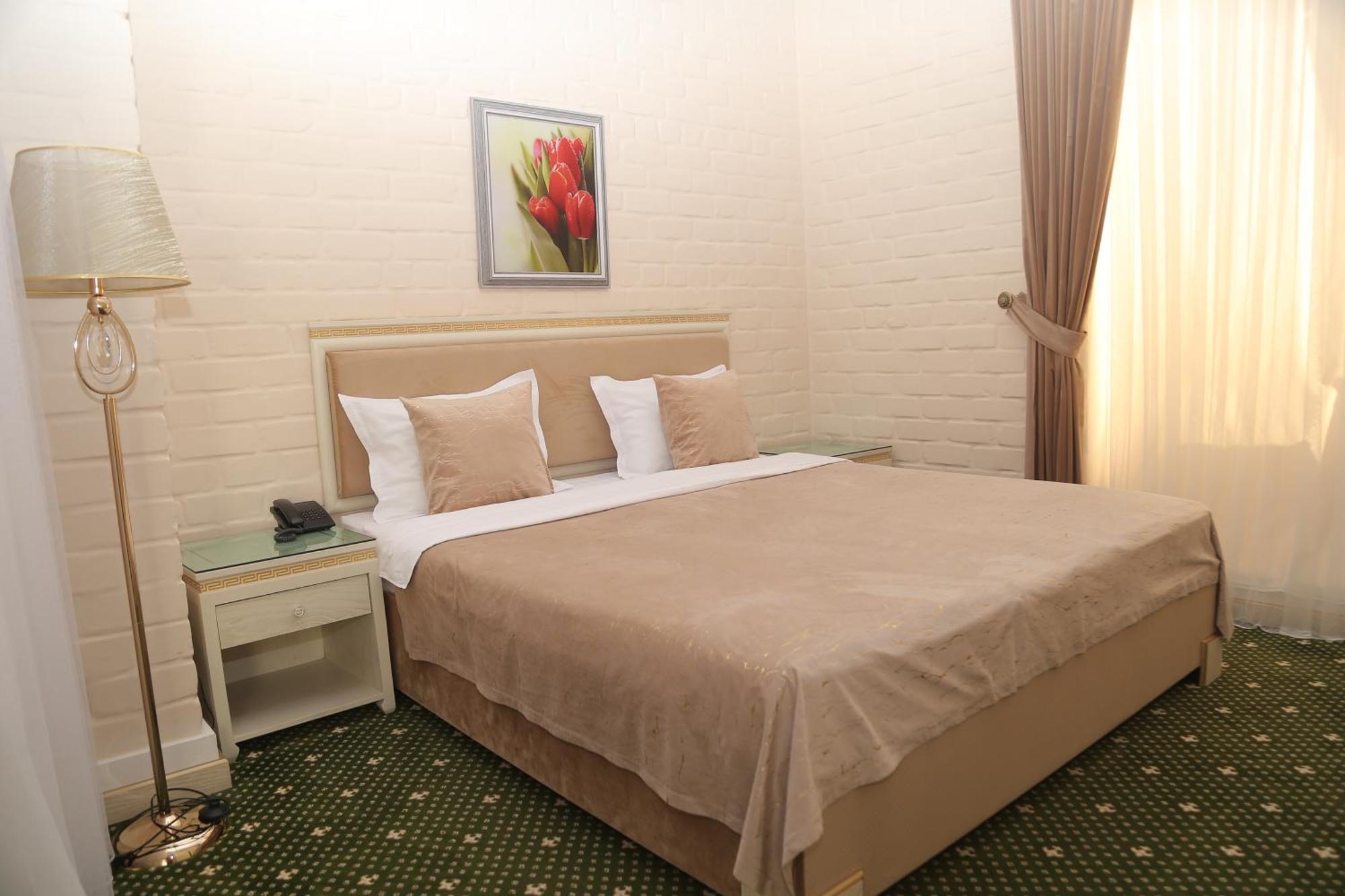 Bek Plus Hotel Takchilik Экстерьер фото