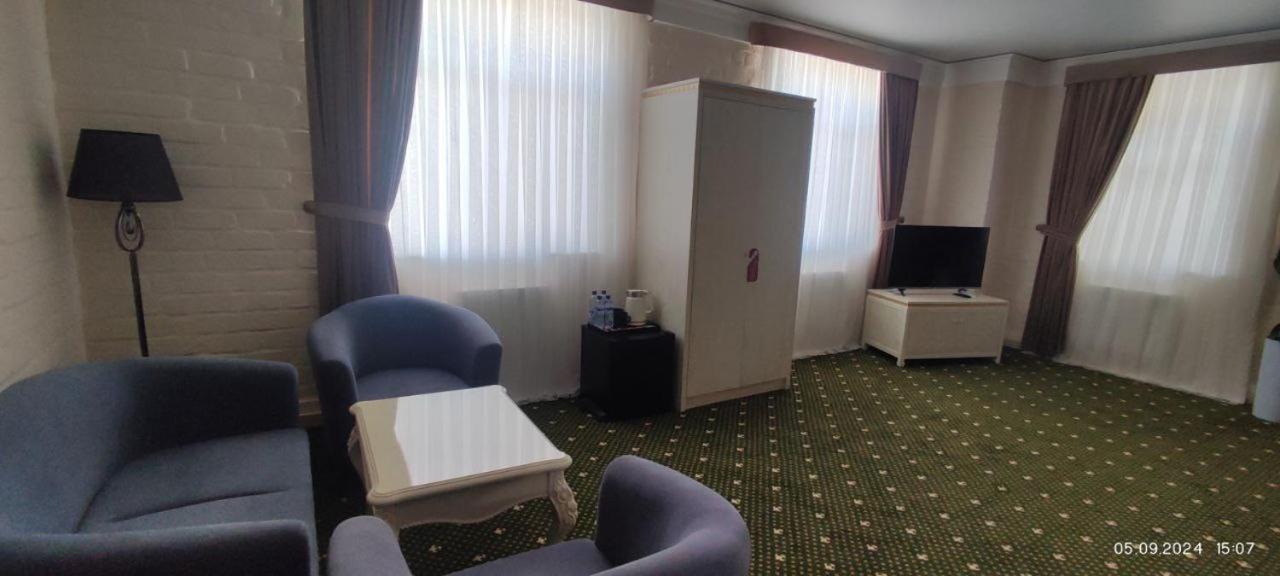 Bek Plus Hotel Takchilik Экстерьер фото
