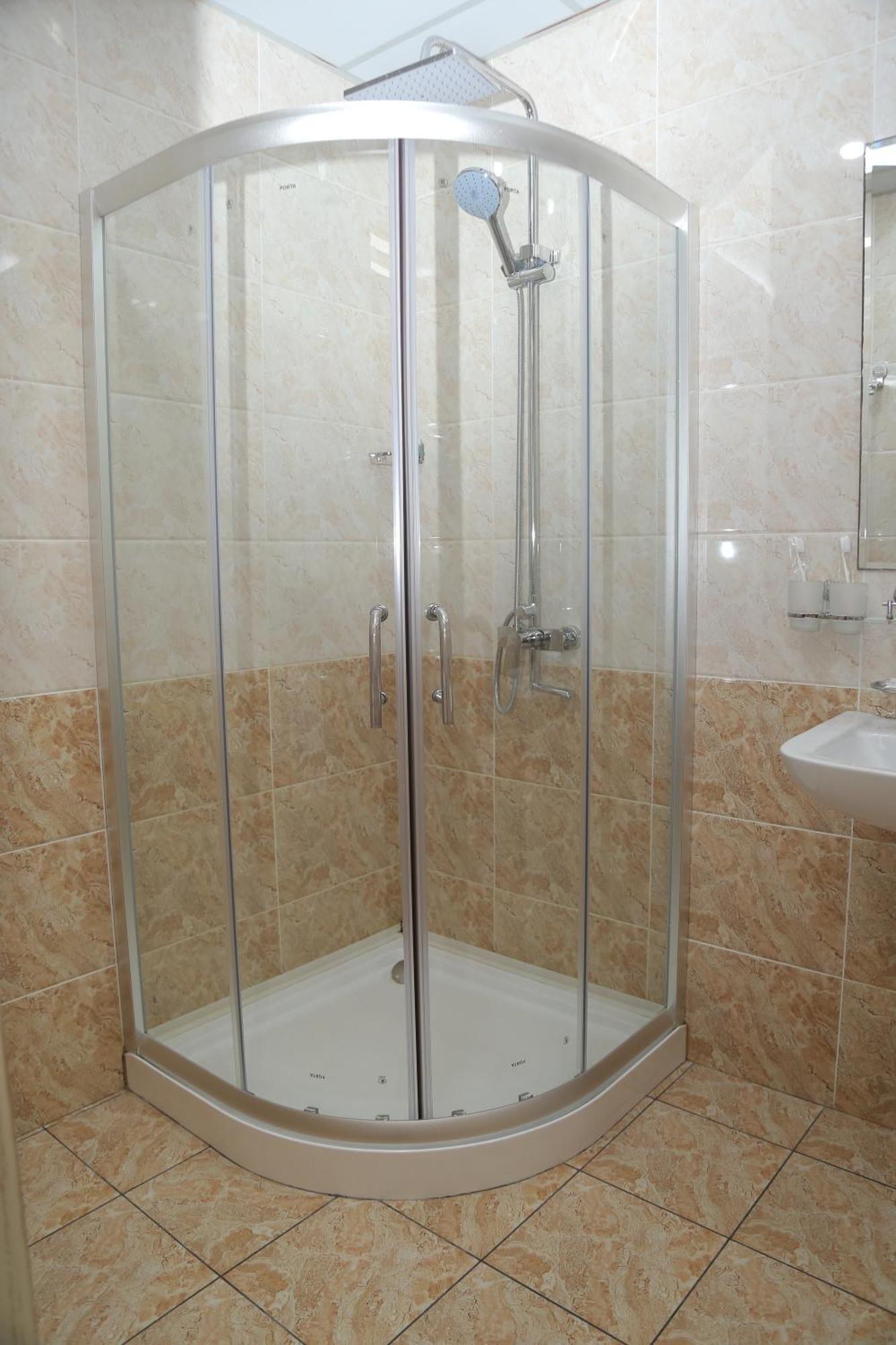 Bek Plus Hotel Takchilik Экстерьер фото